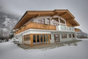 Отель Chalet Apartment Ski and Golf by Kaprun Rentals  Целль-Ам-Зее